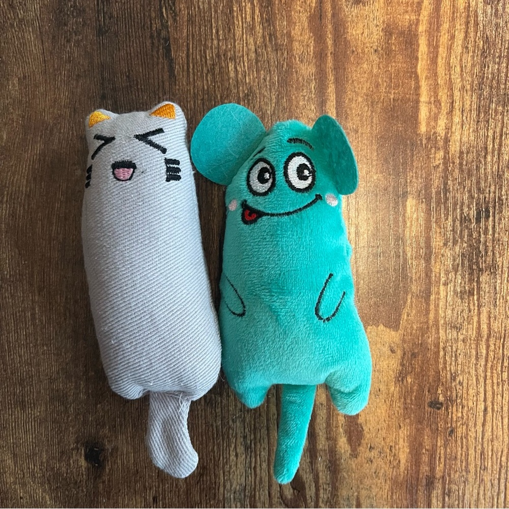 Cat Plush Kicker Toy Set of 2